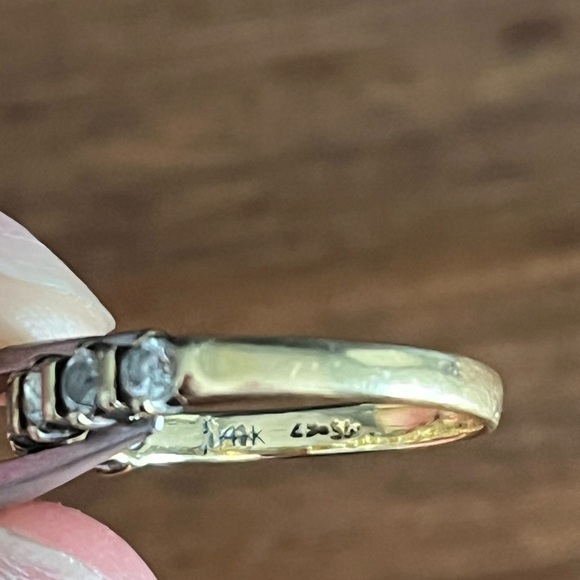 14k gold and CZ half eternity ring - Picture 2 of 9